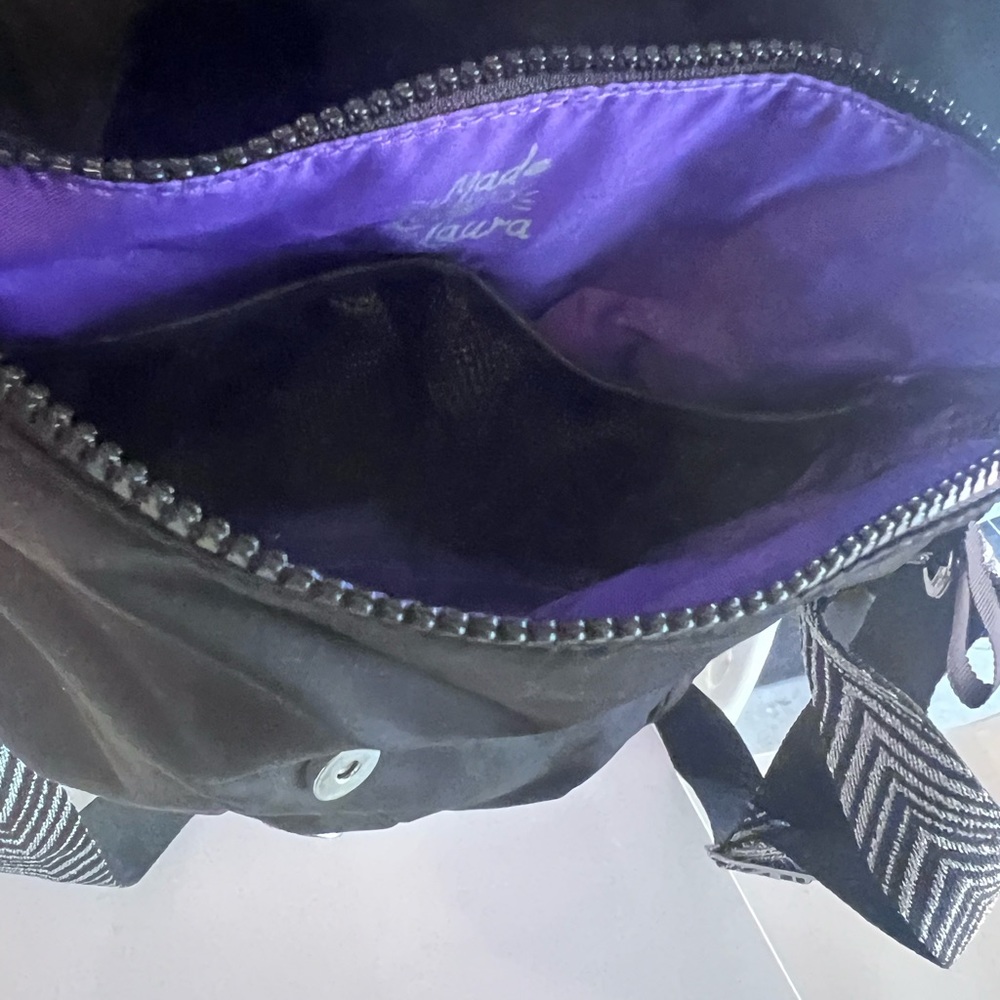 Ivivva crossbody bag
